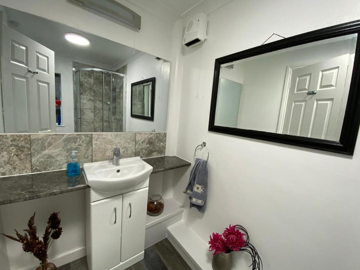 Lovely Homes Aylesbury  Ngoại thất bức ảnh