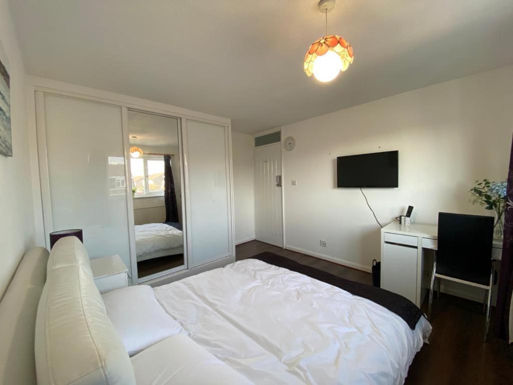 Lovely Homes Aylesbury  Ngoại thất bức ảnh